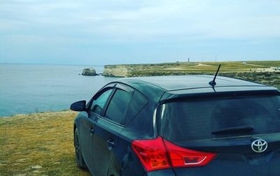 Toyota Auris II, 2013 год, 1 275 000 рублей, 1 фотография