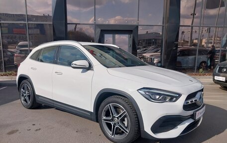 Mercedes-Benz GLA, 2020 год, 3 530 000 рублей, 2 фотография