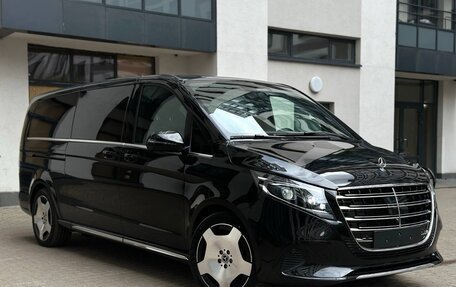 Mercedes-Benz V-Класс, 2025 год, 14 990 000 рублей, 4 фотография