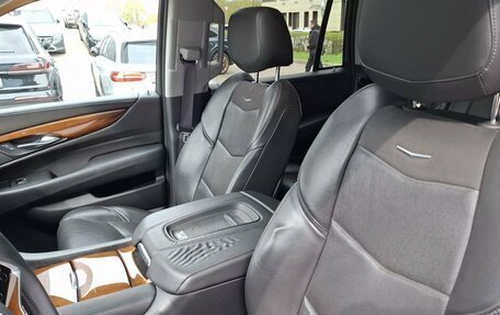 Cadillac Escalade IV, 2016 год, 3 500 000 рублей, 7 фотография