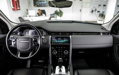 Land Rover Discovery Sport I рестайлинг, 2020 год, 3 650 000 рублей, 30 фотография