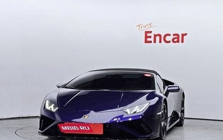 Lamborghini Huracán, 2022 год, 30 200 000 рублей, 3 фотография