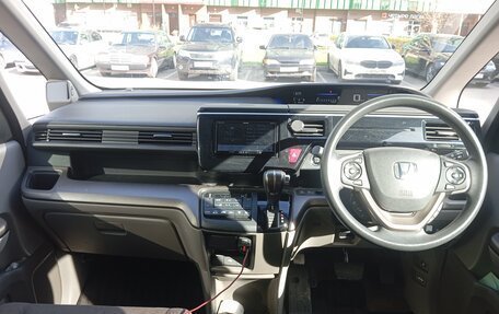 Honda Stepwgn IV, 2020 год, 2 100 000 рублей, 12 фотография