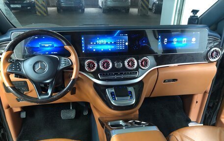 Mercedes-Benz Vito, 2024 год, 10 000 000 рублей, 16 фотография