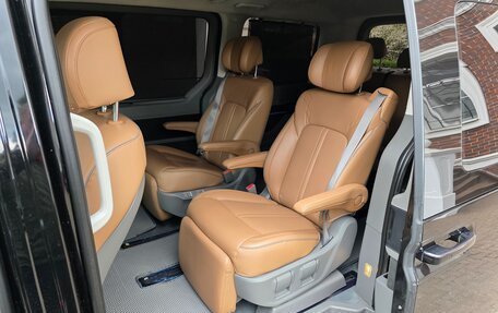 Hyundai Staria, 2021 год, 4 650 000 рублей, 22 фотография