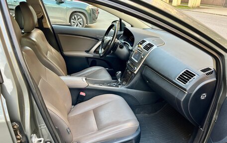 Toyota Avensis III рестайлинг, 2012 год, 2 300 000 рублей, 20 фотография