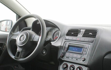 Volkswagen Polo VI (EU Market), 2013 год, 780 000 рублей, 9 фотография