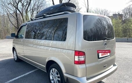 Volkswagen Caravelle T5, 2008 год, 2 355 000 рублей, 27 фотография
