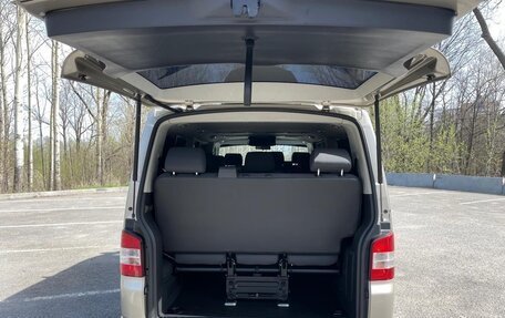 Volkswagen Caravelle T5, 2008 год, 2 355 000 рублей, 39 фотография