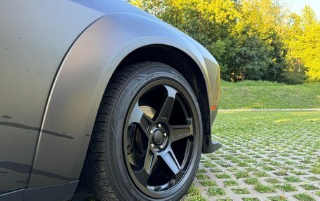 Dodge Challenger III рестайлинг 2, 2017 год, 3 500 000 рублей, 9 фотография