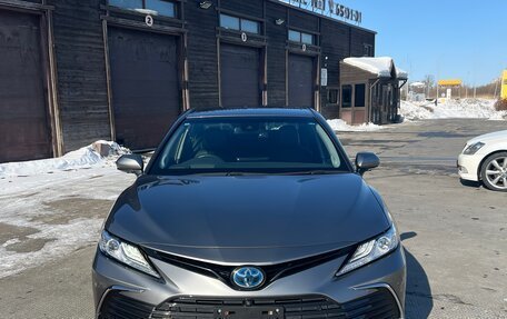 Toyota Camry, 2021 год, 3 600 000 рублей, 2 фотография