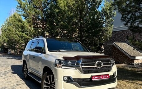 Toyota Land Cruiser 200, 2019 год, 9 500 000 рублей, 1 фотография