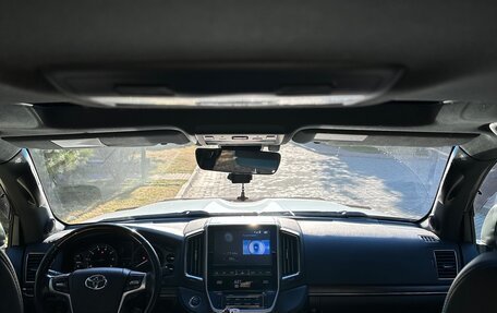 Toyota Land Cruiser 200, 2019 год, 9 500 000 рублей, 28 фотография