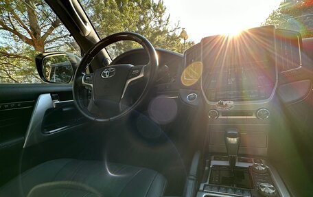 Toyota Land Cruiser 200, 2019 год, 9 500 000 рублей, 31 фотография