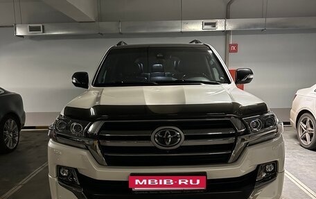 Toyota Land Cruiser 200, 2019 год, 9 500 000 рублей, 40 фотография