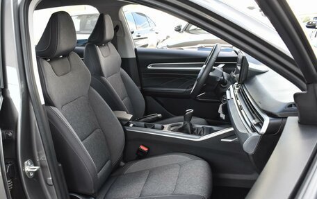 Geely Emgrand, 2024 год, 1 740 000 рублей, 8 фотография