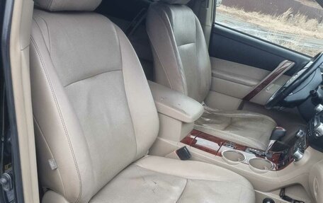 Toyota Highlander III, 2012 год, 1 600 000 рублей, 16 фотография