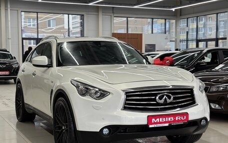 Infiniti FX II, 2011 год, 1 860 000 рублей, 1 фотография