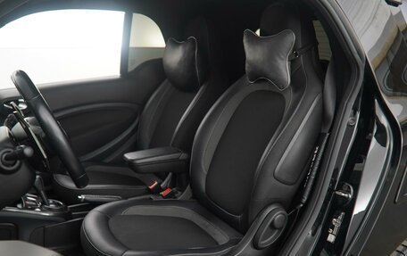 Smart Fortwo III, 2017 год, 2 450 000 рублей, 8 фотография