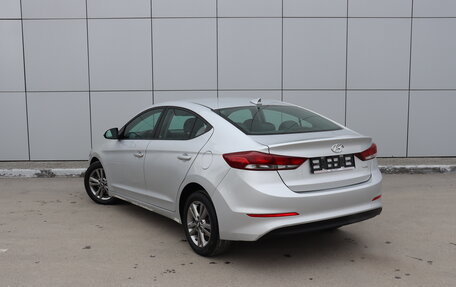 Hyundai Elantra VI рестайлинг, 2017 год, 1 100 000 рублей, 3 фотография