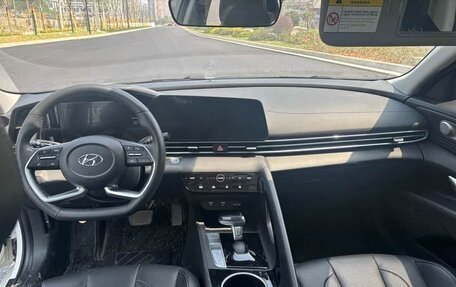 Hyundai Elantra, 2021 год, 9 фотография
