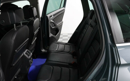 Volkswagen Tiguan II, 2019 год, 2 390 000 рублей, 12 фотография