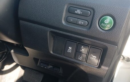 Honda Jade I, 2015 год, 1 250 000 рублей, 17 фотография