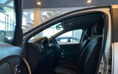 Renault Logan II, 2019 год, 1 120 000 рублей, 16 фотография