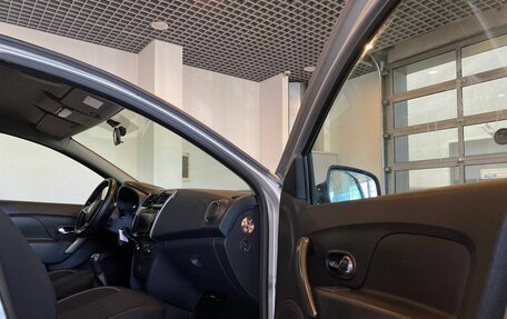 Renault Logan II, 2019 год, 1 120 000 рублей, 27 фотография