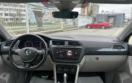 Volkswagen Tiguan II, 2018 год, 3 039 000 рублей, 10 фотография