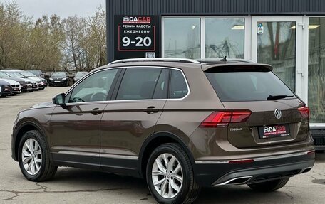 Volkswagen Tiguan II, 2018 год, 3 039 000 рублей, 6 фотография
