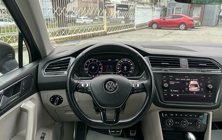 Volkswagen Tiguan II, 2018 год, 3 039 000 рублей, 11 фотография