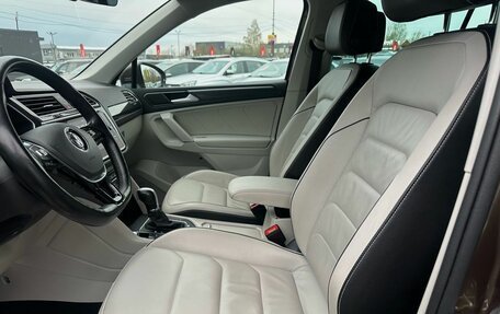 Volkswagen Tiguan II, 2018 год, 3 039 000 рублей, 7 фотография