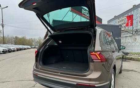 Volkswagen Tiguan II, 2018 год, 3 039 000 рублей, 19 фотография