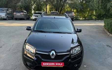 Renault Sandero II рестайлинг, 2015 год, 1 700 000 рублей, 1 фотография