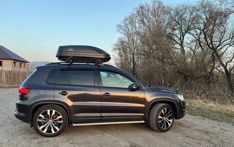 Volkswagen Tiguan I, 2015 год, 1 850 000 рублей, 2 фотография