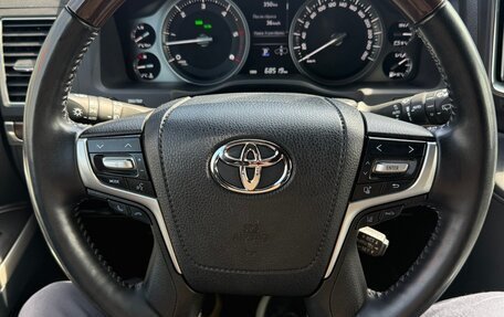 Toyota Land Cruiser 200, 2020 год, 10 800 000 рублей, 16 фотография
