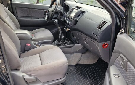 Toyota Hilux VII, 2013 год, 2 100 000 рублей, 21 фотография