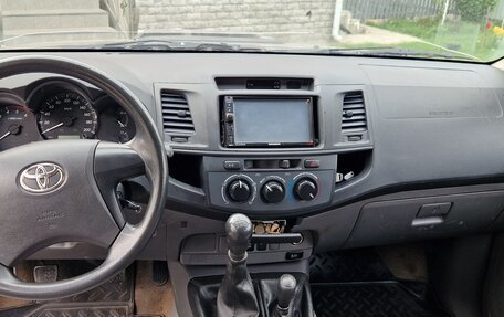 Toyota Hilux VII, 2013 год, 2 100 000 рублей, 27 фотография