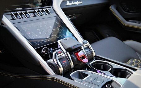 Lamborghini Urus I, 2021 год, 36 450 000 рублей, 31 фотография