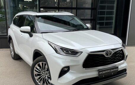 Toyota Highlander, 2025 год, 6 000 000 рублей, 5 фотография
