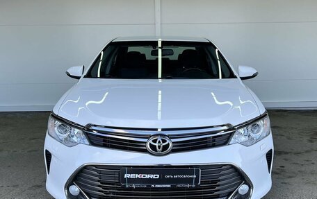 Toyota Camry, 2015 год, 2 250 000 рублей, 5 фотография