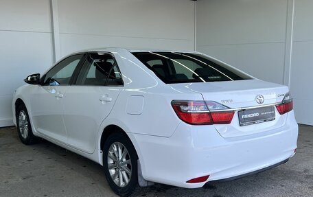 Toyota Camry, 2015 год, 2 250 000 рублей, 2 фотография