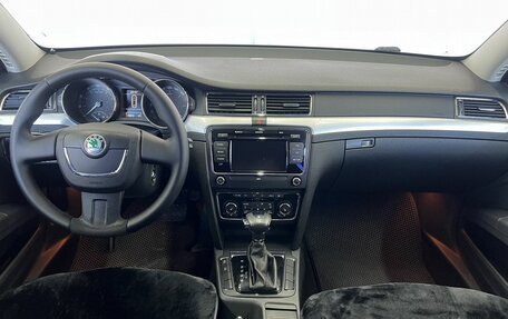 Skoda Superb III рестайлинг, 2012 год, 1 199 000 рублей, 7 фотография