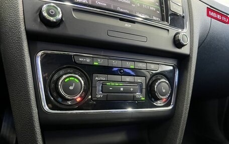 Skoda Superb III рестайлинг, 2012 год, 1 199 000 рублей, 16 фотография