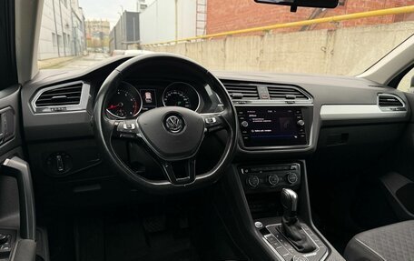 Volkswagen Tiguan II, 2020 год, 2 300 000 рублей, 18 фотография