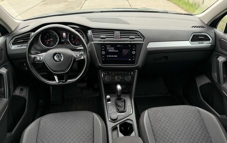 Volkswagen Tiguan II, 2020 год, 2 300 000 рублей, 20 фотография