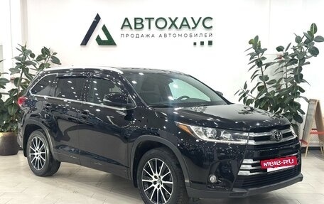 Toyota Highlander III, 2019 год, 3 450 000 рублей, 3 фотография