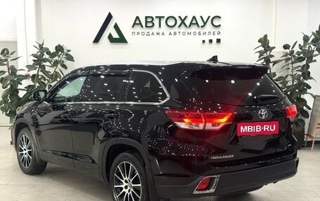 Toyota Highlander III, 2019 год, 3 450 000 рублей, 6 фотография