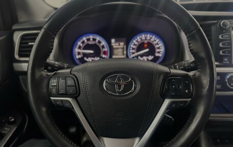 Toyota Highlander III, 2019 год, 3 450 000 рублей, 21 фотография
